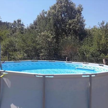 Bed & Breakfast Domaine Des Pins Ladern-sur-Lauquet